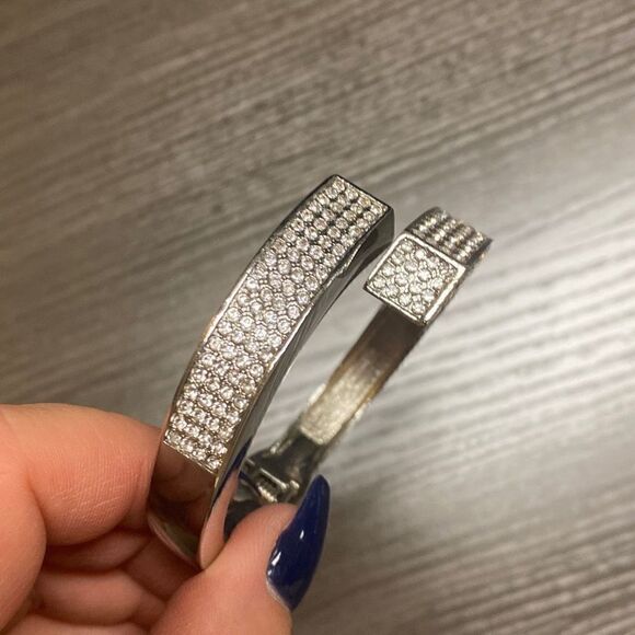 Silver Tone Bracelet Hinged Sparkle With Crystals - Picture 3 of 8